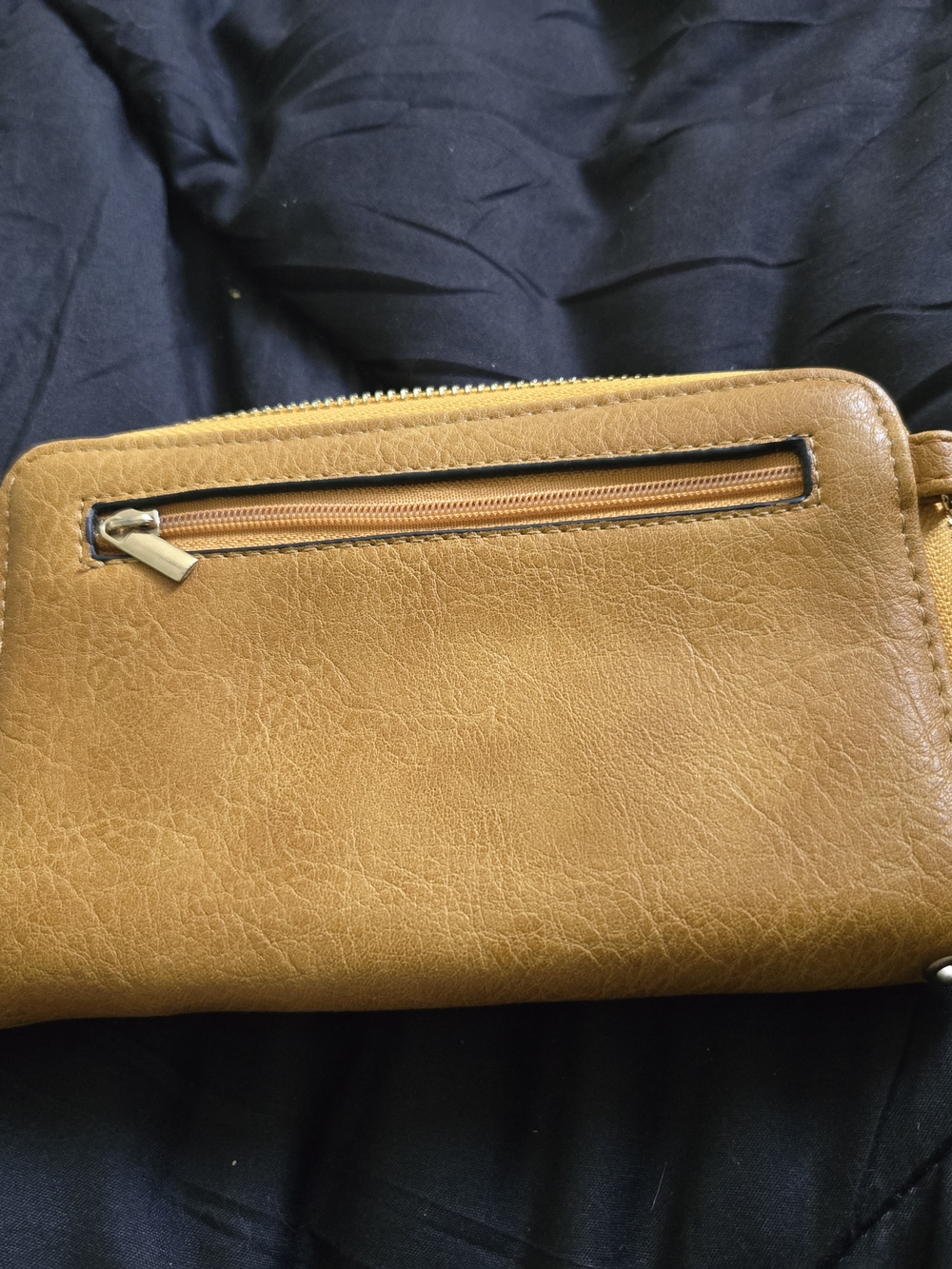 Classic Tan Leather Zip Wallet Wrislet